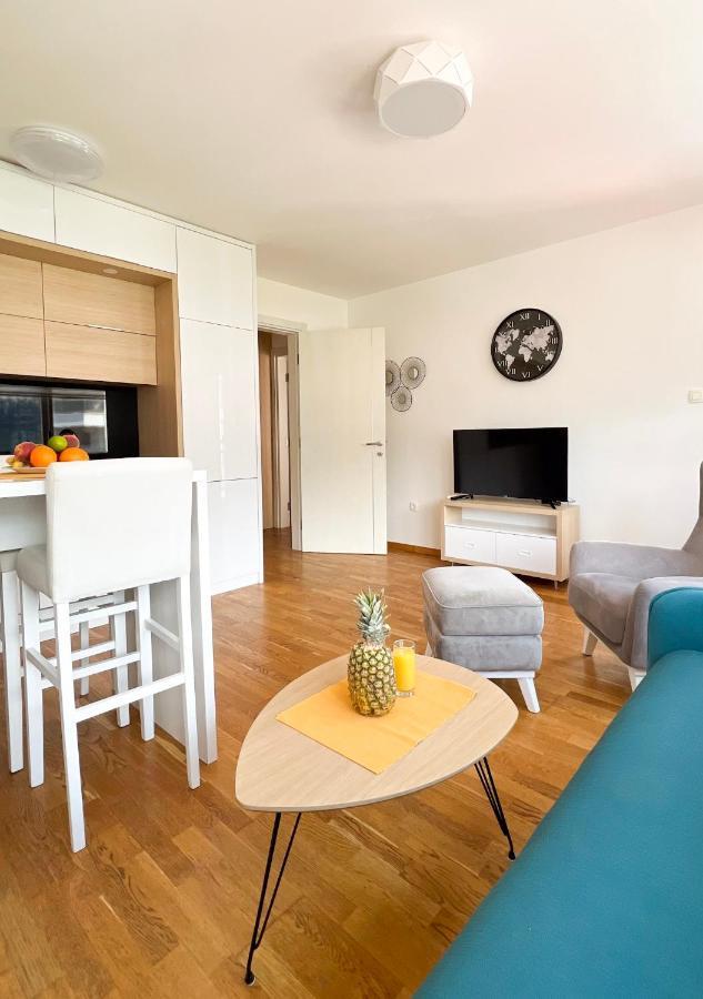 Four Views Apartments Будва Екстер'єр фото